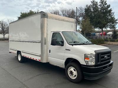 Ford E350 Box Truck - 305HP, 6 Speed Automatic, Roll up Door