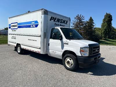Ford E350 Box Truck - 305HP, 6 Speed Automatic, Roll up Door