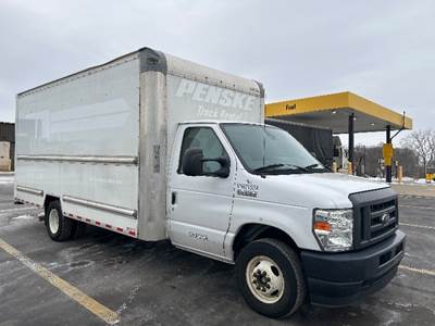 Ford E350 Box Truck - 305HP, 6 Speed Automatic, Roll up Door
