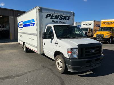 Ford E350 Box Truck - 305HP, 6 Speed Automatic, Roll up Door