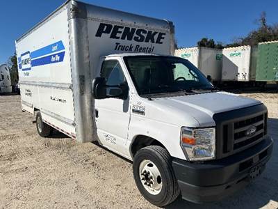 Ford E350 Box Truck - 305HP, 6 Speed Automatic, Roll up Door