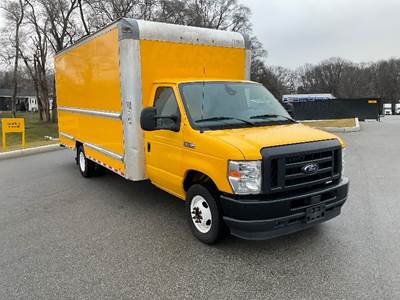 Ford E350 Box Truck - 305HP, 6 Speed Automatic, Roll up Door