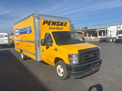 Ford E350 Box Truck - 305HP, 6 Speed Automatic, Roll up Door