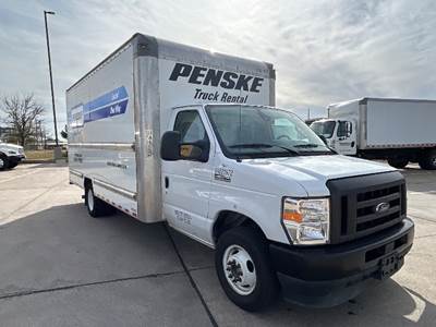 Ford E350 Box Truck - 305HP, 6 Speed Automatic, Roll up Door