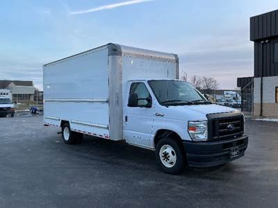 Ford E350 Box Truck - 305HP, 6 Speed Automatic, Roll up Door