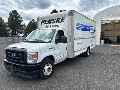 Ford E350 Box Truck - 305HP, 6 Speed Automatic, Roll up Door