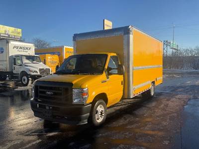 Ford E350 Box Truck - 305HP, 6 Speed Automatic, Roll up Door