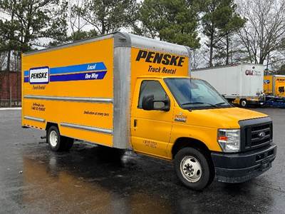 Ford E350 Box Truck - 305HP, 6 Speed Automatic, Roll up Door