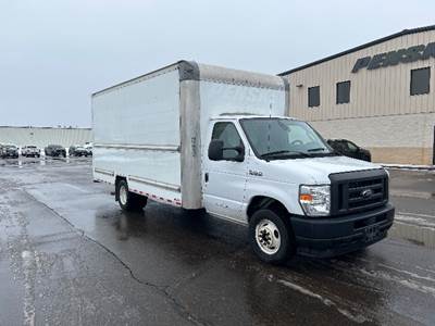 Ford E350 Box Truck - 305HP, 6 Speed Automatic, Roll up Door