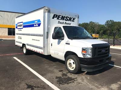 Ford E350 Box Truck - 305HP, 6 Speed Automatic, Roll up Door