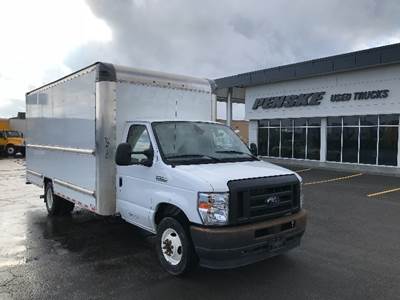 Ford E350 Box Truck - 305HP, 6 Speed Automatic, Roll up Door