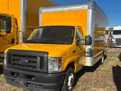 Ford E350 Box Truck - 305HP, 6 Speed Automatic, Roll up Door