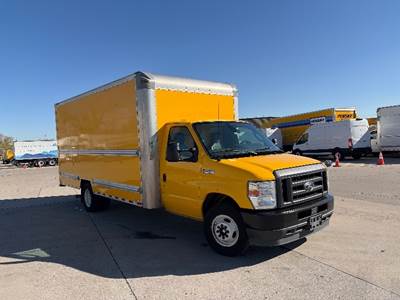 Ford E350 Box Truck - 305HP, 6 Speed Automatic, Roll up Door