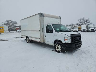Ford E350 Box Truck - 305HP, 6 Speed Automatic, Roll up Door