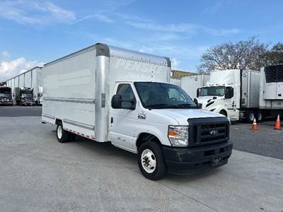 Ford E350 Box Truck - 305HP, 6 Speed Automatic, Roll up Door
