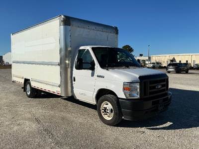 Ford E350 Box Truck - 305HP, 6 Speed Automatic, Roll up Door