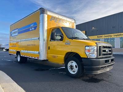 Ford E350 Box Truck - 305HP, 6 Speed Automatic, Roll up Door