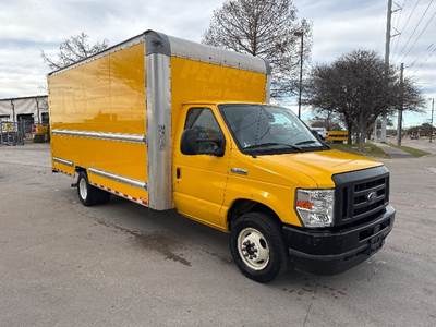 Ford E350 Box Truck - 305HP, 6 Speed Automatic, Roll up Door