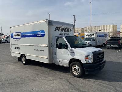 Ford E350 Box Truck - 305HP, 6 Speed Automatic, Roll up Door