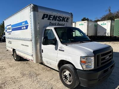 Ford E350 Box Truck - 305HP, 6 Speed Automatic, Roll up Door