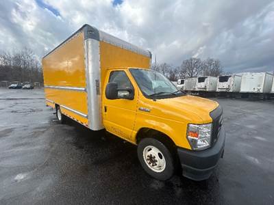 Ford E350 Box Truck - 305HP, 6 Speed Automatic, Roll up Door