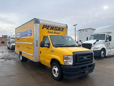Ford E350 Box Truck - 305HP, 6 Speed Automatic, Roll up Door