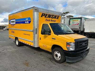 Ford E350 Box Truck - 305HP, 6 Speed Automatic, Roll up Door