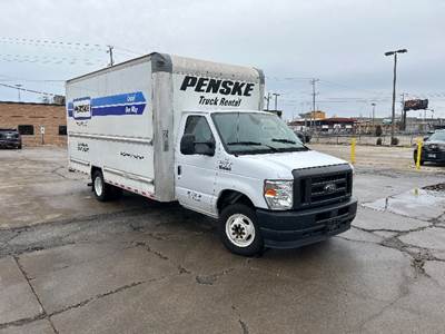 Ford E350 Box Truck - 305HP, 6 Speed Automatic, Roll up Door