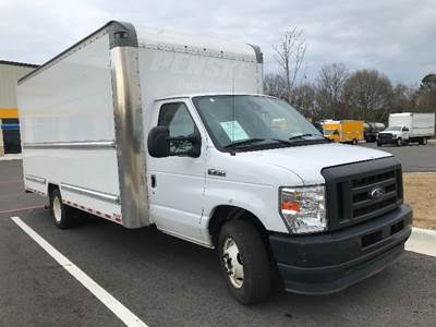 Ford E350 Box Truck - 305HP, 6 Speed Automatic, Roll up Door