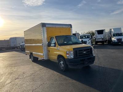 Ford E350 Box Truck - 305HP, 6 Speed Automatic, Roll up Door