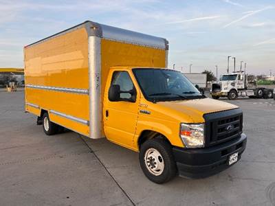 Ford E350 Box Truck - 305HP, 6 Speed Automatic, Roll up Door