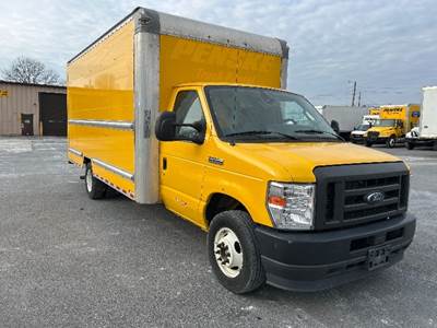 Ford E350 Box Truck - 305HP, 6 Speed Automatic, Roll up Door