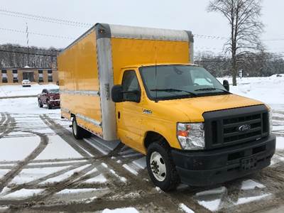 Ford E350 Box Truck - 305HP, 6 Speed Automatic, Roll up Door