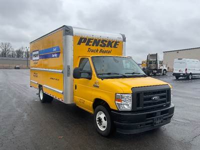 Ford E350 Box Truck - 305HP, 6 Speed Automatic, Roll up Door