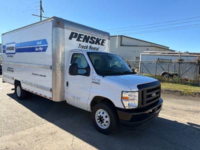 Ford E350 Box Truck - 305HP, 6 Speed Automatic, Roll up Door