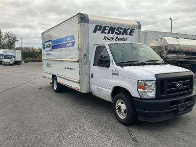 Ford E350 Box Truck - 305HP, 6 Speed Automatic, Roll up Door