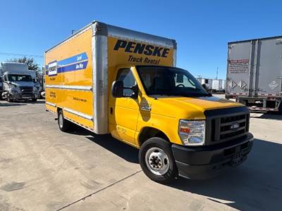 Ford E350 Box Truck - 305HP, 6 Speed Automatic, Roll up Door