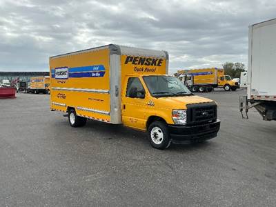 Ford E350 Box Truck - 305HP, 6 Speed Automatic, Roll up Door