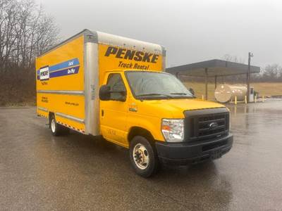 Ford E350 Box Truck - 305HP, 6 Speed Automatic, Roll up Door