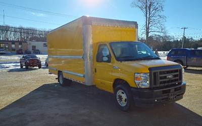 Ford E350 Box Truck - 305HP, 6 Speed Automatic, Roll up Door