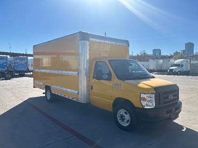 Ford E350 Box Truck - 305HP, 6 Speed Automatic, Roll up Door