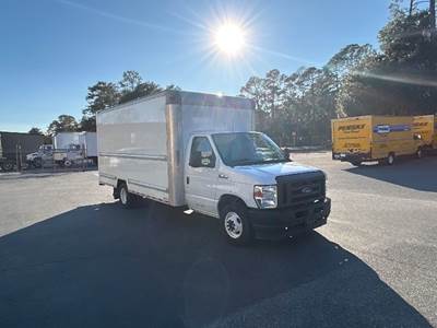 Ford E350 Box Truck - 305HP, 6 Speed Automatic, Roll up Door