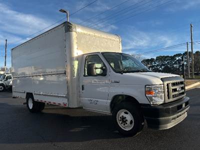 Ford E350 Box Truck - 305HP, 6 Speed Automatic, Roll up Door