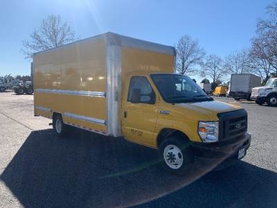 Ford E350 Box Truck - 305HP, 6 Speed Automatic, Roll up Door