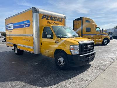 Ford E350 Box Truck - 305HP, 6 Speed Automatic, Roll up Door