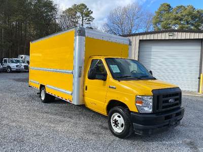 Ford E350 Box Truck - 305HP, 6 Speed Automatic, Roll up Door