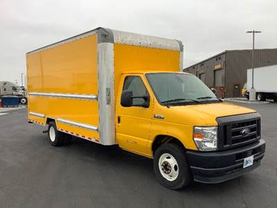 Ford E350 Box Truck - 305HP, 6 Speed Automatic, Roll up Door