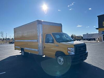 Ford E350 Box Truck - 305HP, 6 Speed Automatic, Roll up Door