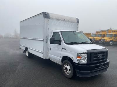 Ford E350 Box Truck - 305HP, 6 Speed Automatic, Roll up Door