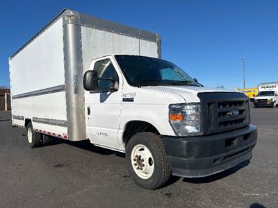 Ford E350 Box Truck - 305HP, 6 Speed Automatic, Roll up Door
